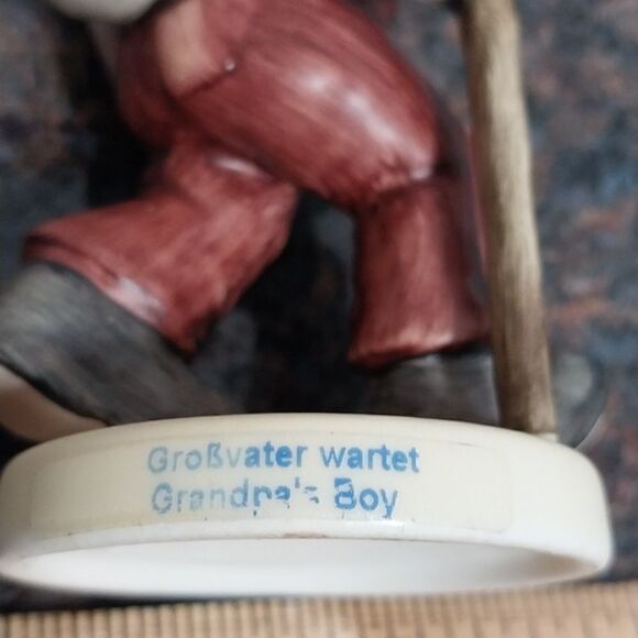 Goebel Figurine "Grandpa's Boy"...EUC - Picture 5 of 8